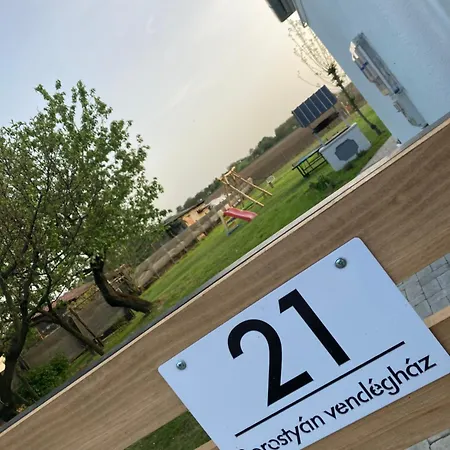 Borostyan Vendeghaz *